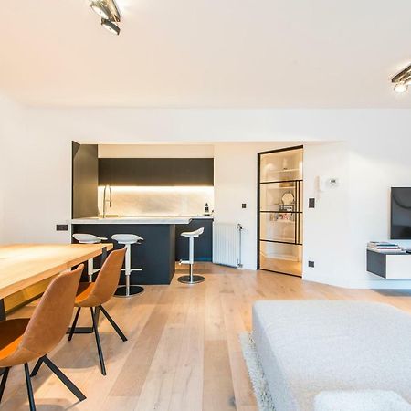 Ruim En Modern Appartement Te Knokke Nabij De Dijk Exterior photo