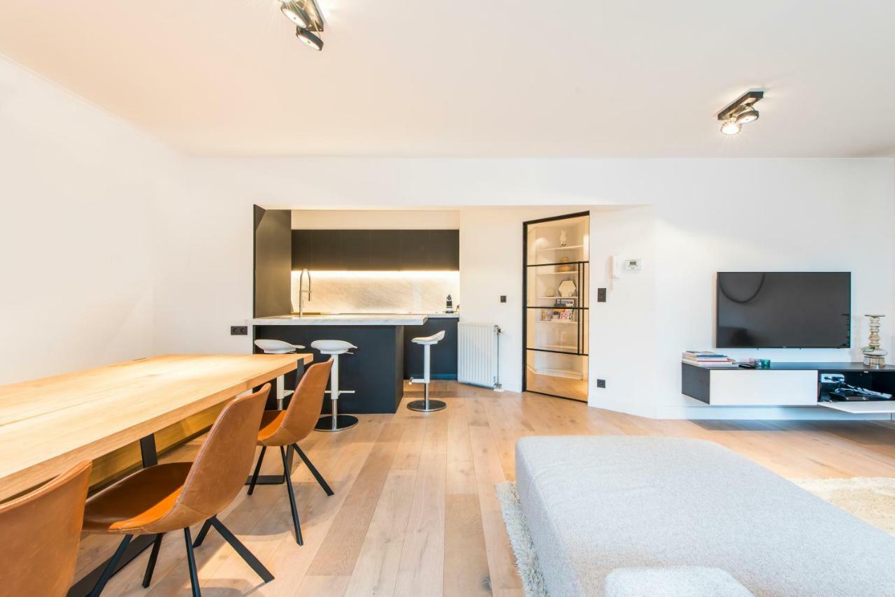Ruim En Modern Appartement Te Knokke Nabij De Dijk Exterior photo