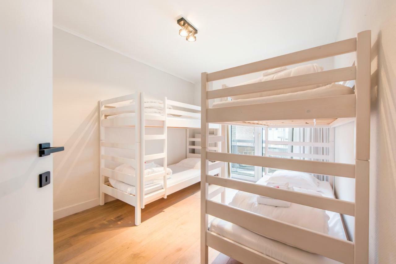 Ruim En Modern Appartement Te Knokke Nabij De Dijk Exterior photo